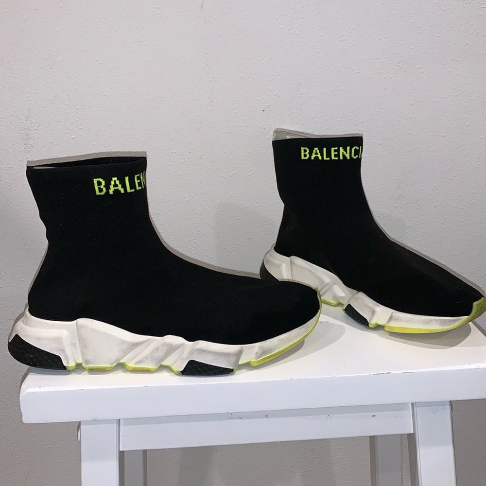BALENCIAGA SPEED TRAINERS NEON/ BLACK MID SIZE 41/ 8 MEN